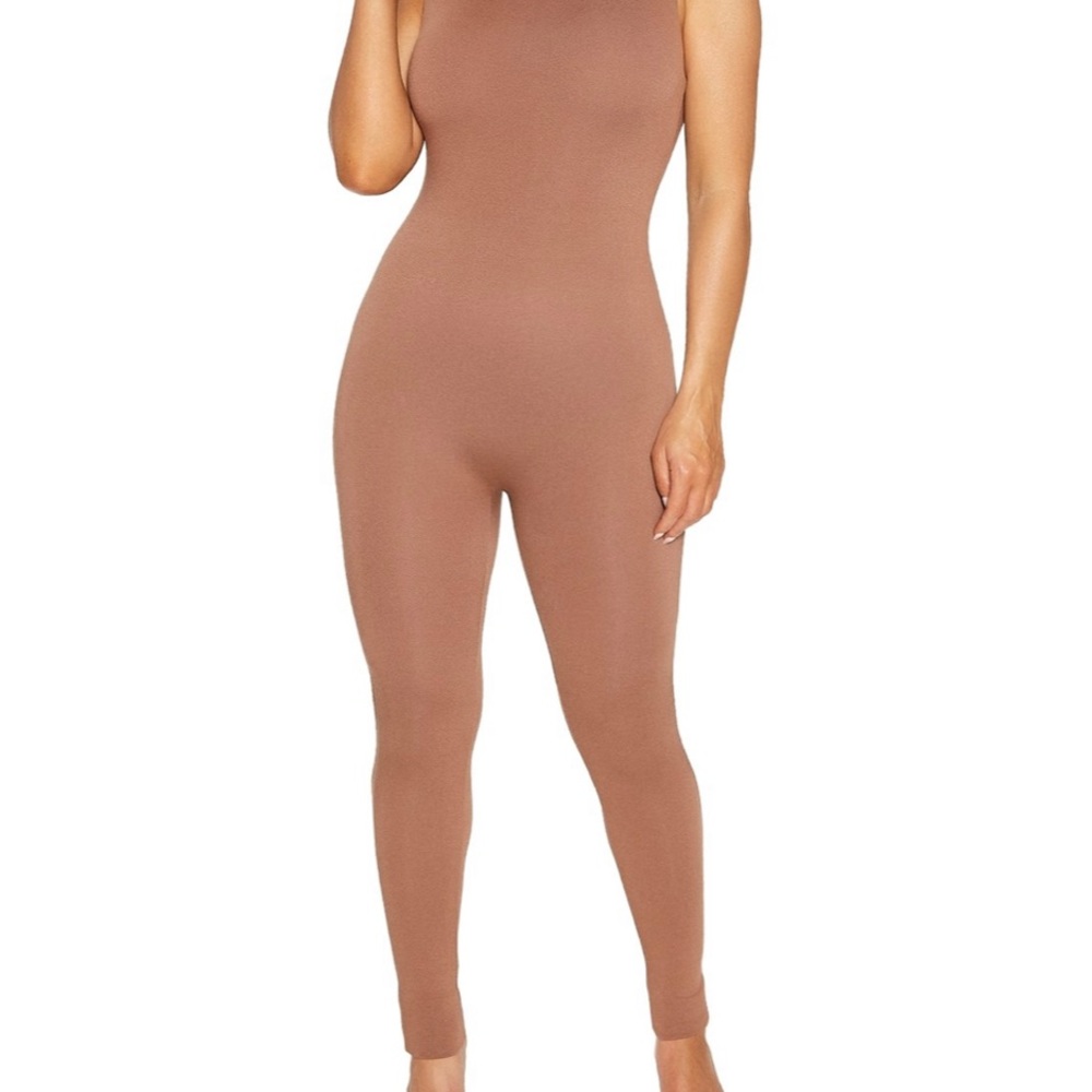Naked Wardrobe The NW Sleeveless Jumpsuit (NWOT)